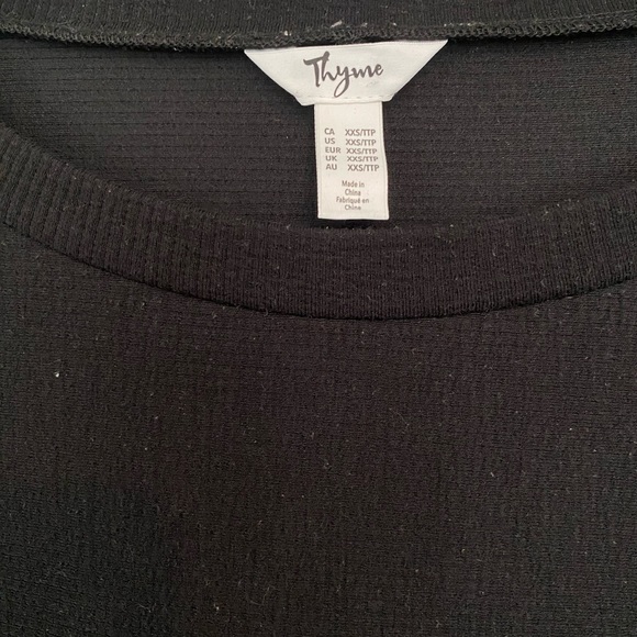 Black Thyme Maternity Batwing Sweater - Picture 5 of 5